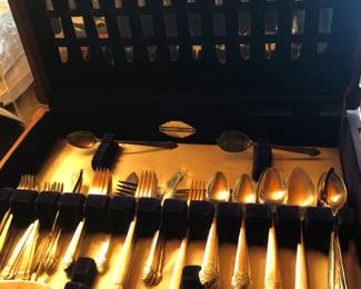 Community Silver Plate flatware set