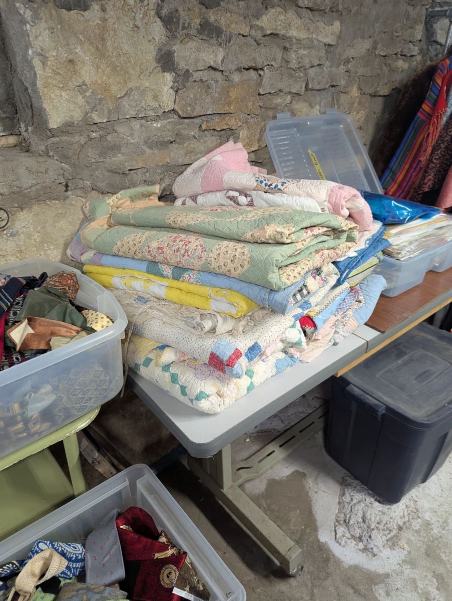 Vintage quilts - many are cutter quilts