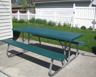 Lifetime folding picnic table