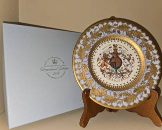 Queen Elizabeth II, Diamond Jubilee plate, w/ box