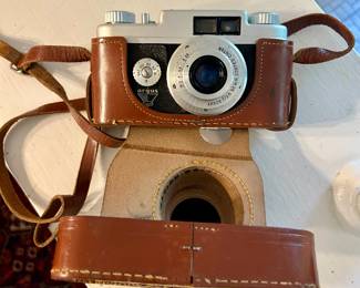 Nice vintage Argus 35mm camera & case