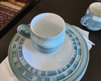DENBY OF ENGLAND DINNER SET OF 4