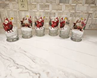 SANTA HOLIDAY GLASSES