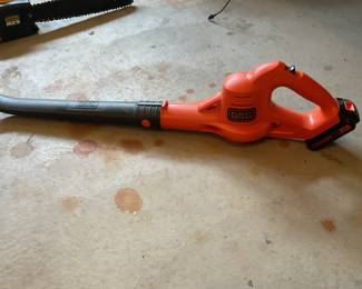 Black & Decker Cordless Leaf Blower