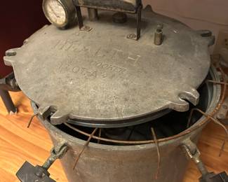 Health pressure cooker