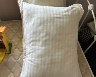 2 Pillows $4.00