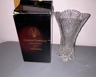 Noritake Crystal Treasury Vase $8.00