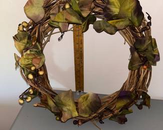 Leafy Wreath $5.00