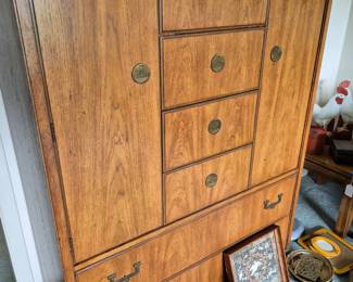Huntley Thomasville Chest