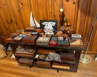Boxes, Saol Boats
