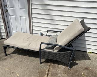 Outdoor Chaise lounge