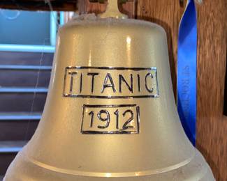 Brass bell “Titanic 1912”….dear customers ... would it be wrong if I tried to pass this off as the real deal? Maybe Leo DiCaprio rang it while saying” I’m king of the world “?