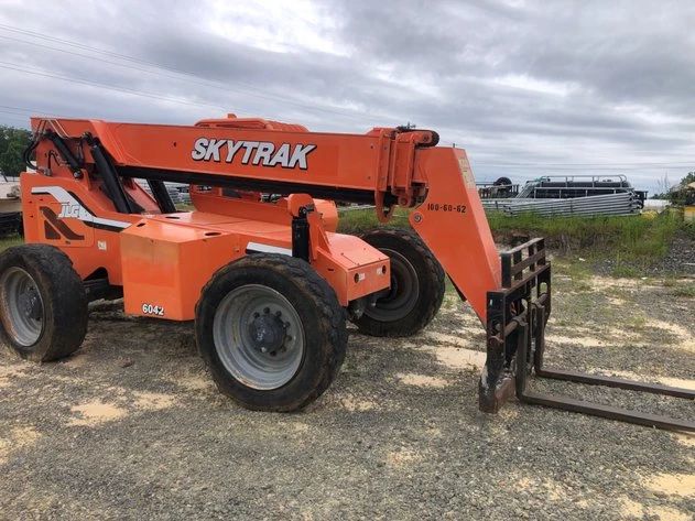 Skytrak Telehandler Lift