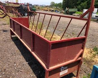 FENCE LINE CATTLE BUNK FEEDER