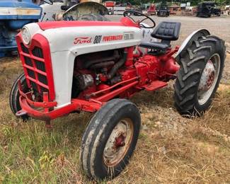 FORD 801 POWERMASTER TRACTOR