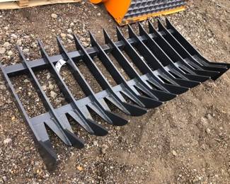SKID STEER ROOT RAKE