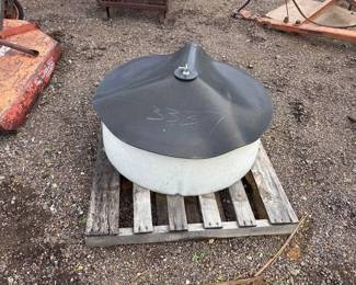 Concrete Mineral Feeder