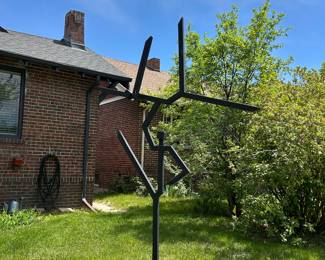 Seckler sculpture 8’ tall
