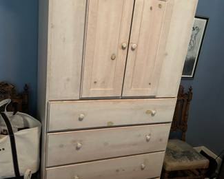 Armoire