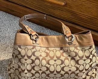 Several coach bags!