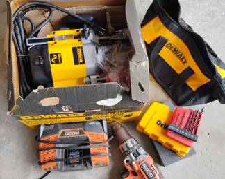 CG166DeWalt Plunge Router