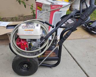 CG102Simpson 3500 Pressure Washer
