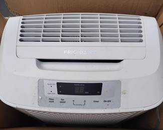 CG119Frigidaire Dehumidifier