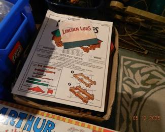 Lincoln Logs
