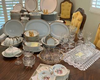 Noritake Richmond China set for 12