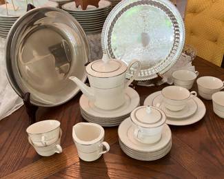 Noritake ivory China Sorrento tea/dessert set
