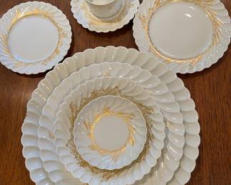 One complete place setting
