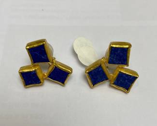 Designer 18 kt earrings