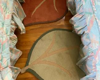 Leaf style rugs