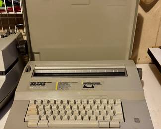 Sears SR 1000 Series Typewriter