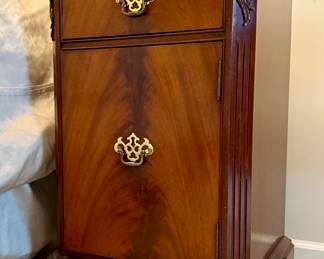 Northern Furniture Co. Pair of Night Stands