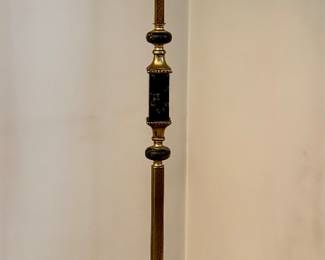 Metal Floor Lamp with Paw Feet