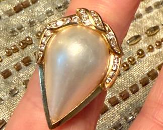 18K Pearl & Diamond Ring 
