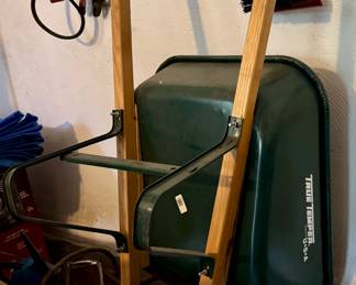 True Temper Wheelbarrow