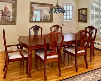 Bassett Furniture Dining Table & 6 Chairs