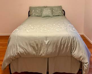 Full Iron Bed