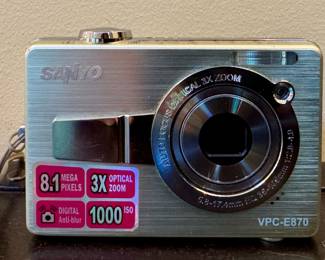 Sanyo VPC-E870 Camera