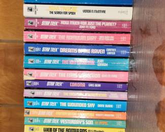 Large collection of vintage Star Trek paperback books