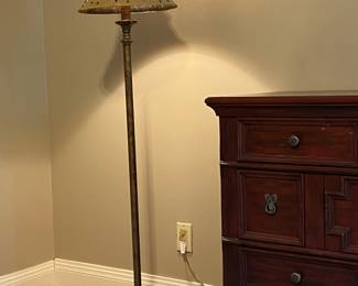 Floor lamp