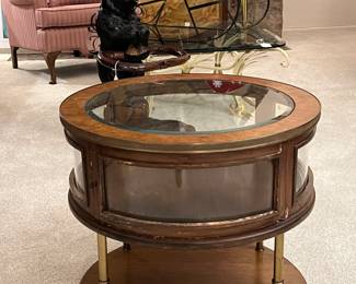 Vintage vitrine table