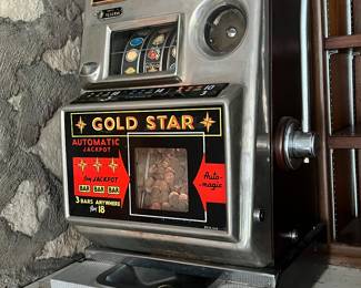 Aristocrat Nevada vintage penny slot machine