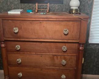 ANTIQUE DRESSER