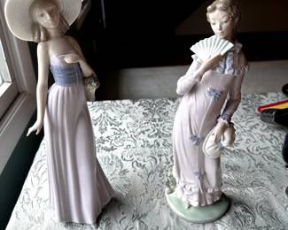 VINTAGE LLADRO PORCELAIN FIGURINES