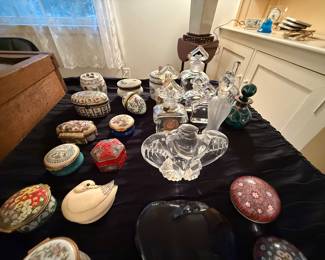 BACCARAT PERFUM BOTTLES & TRINKET BOXES
