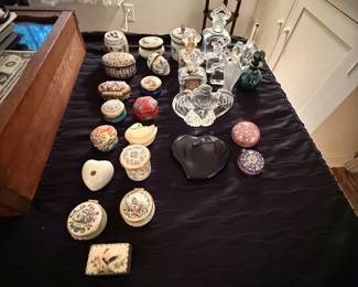 PERFUM BOTTLES BACCARAT & TRINKET BOXES