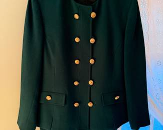 WOMEN'S CLOTHING